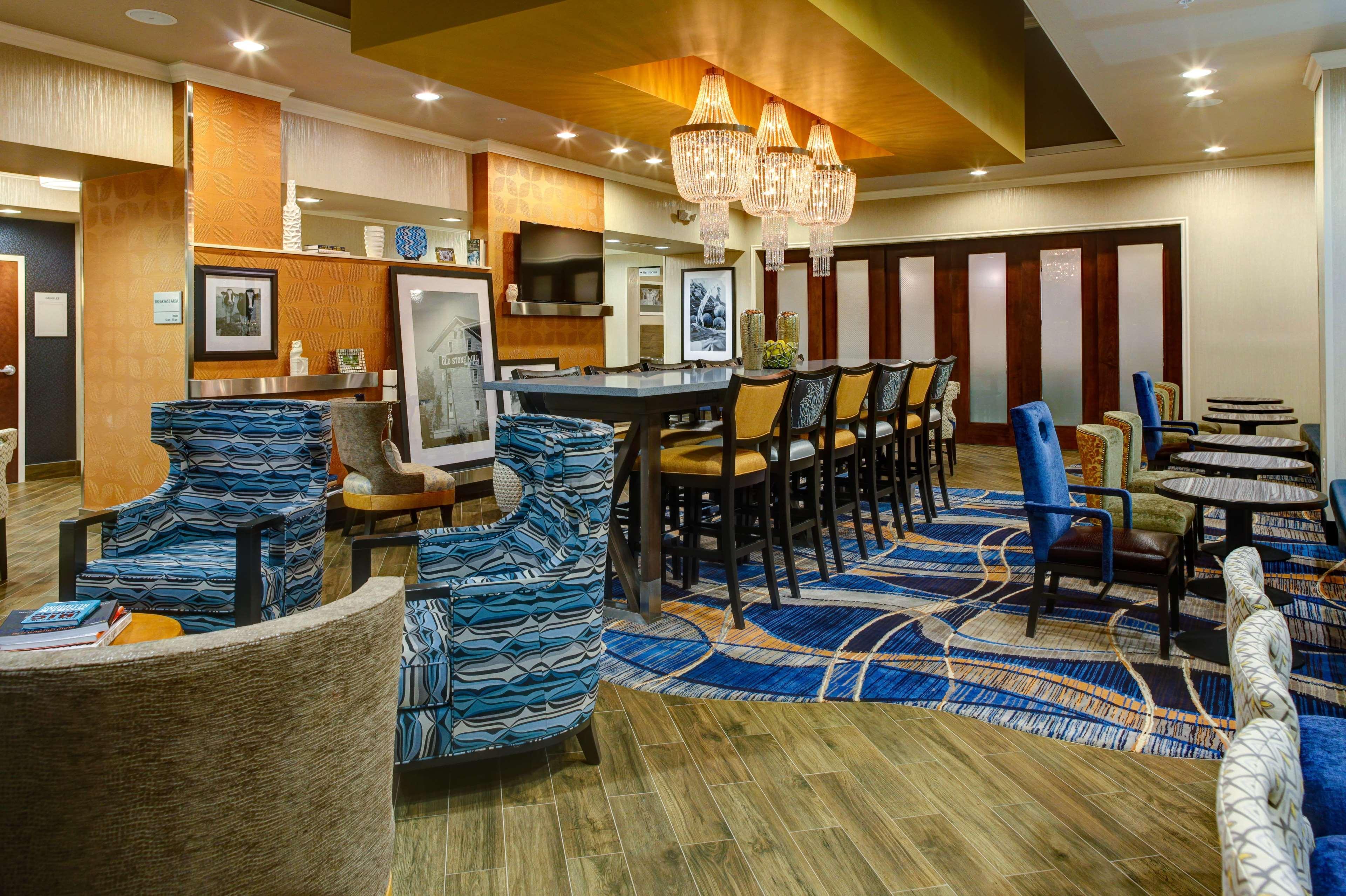 Hampton Inn And Suites Columbus, Ms Zewnętrze zdjęcie