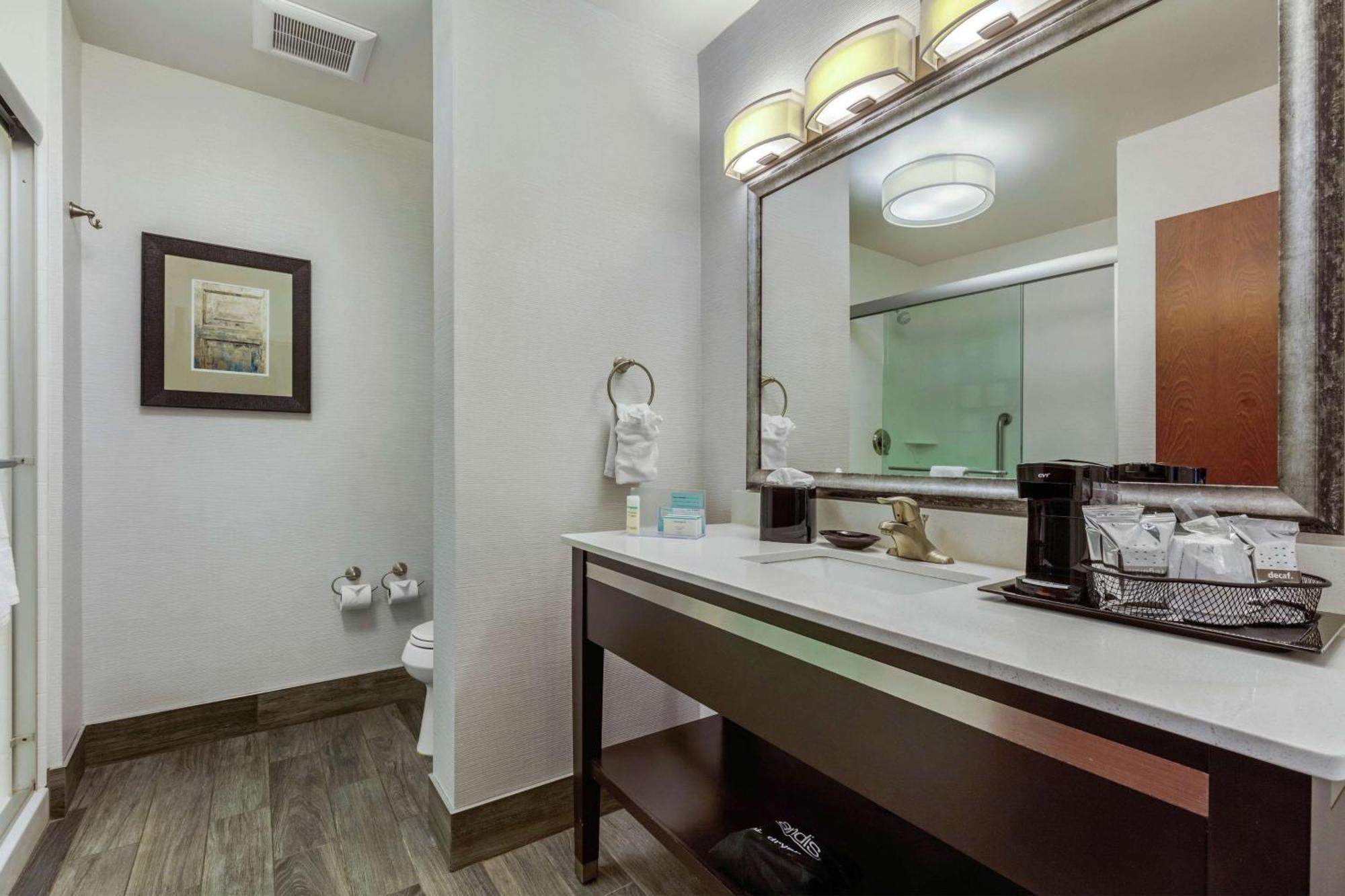 Hampton Inn And Suites Columbus, Ms Zewnętrze zdjęcie